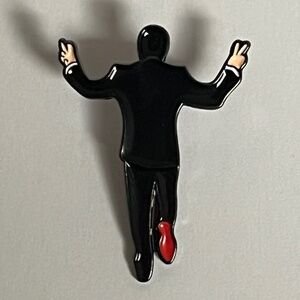 Scarface Tony Montana Walk Peace Sign Hat Pin Streetwear Hats Bag Fitted New Era